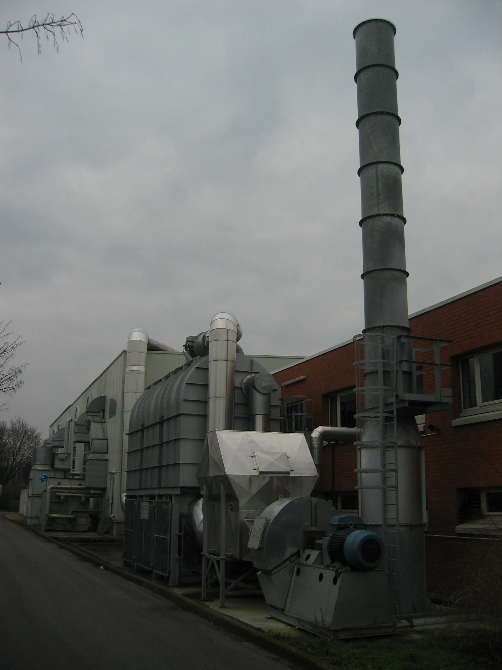 Image of Regenerative thermal Oxidizer and energetic recovery module for  heating, sanitary water. Roto Offset Printing, Germany, 2006 Pollutant ethylene oxide